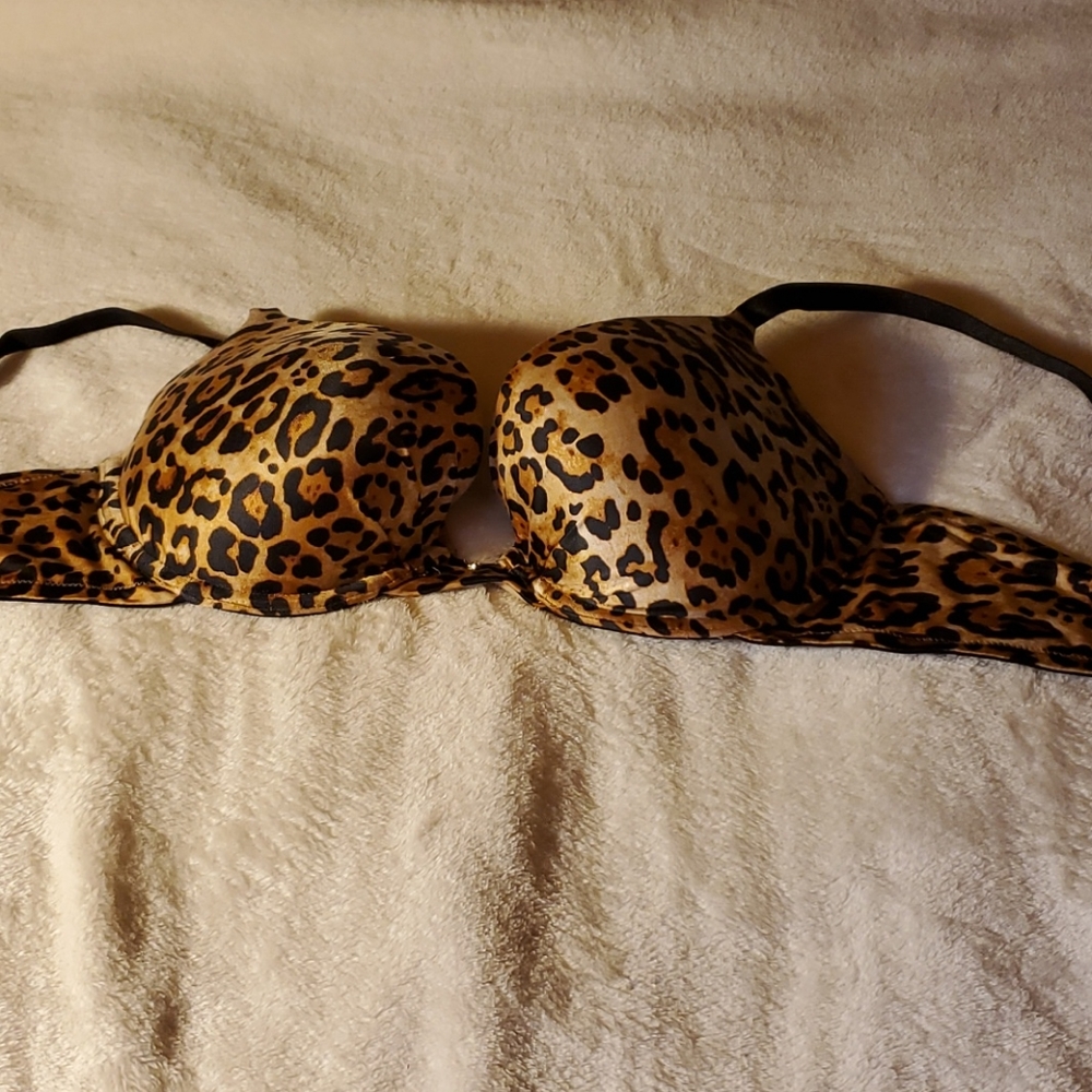 Maidenform Chrtah print bra, 36d